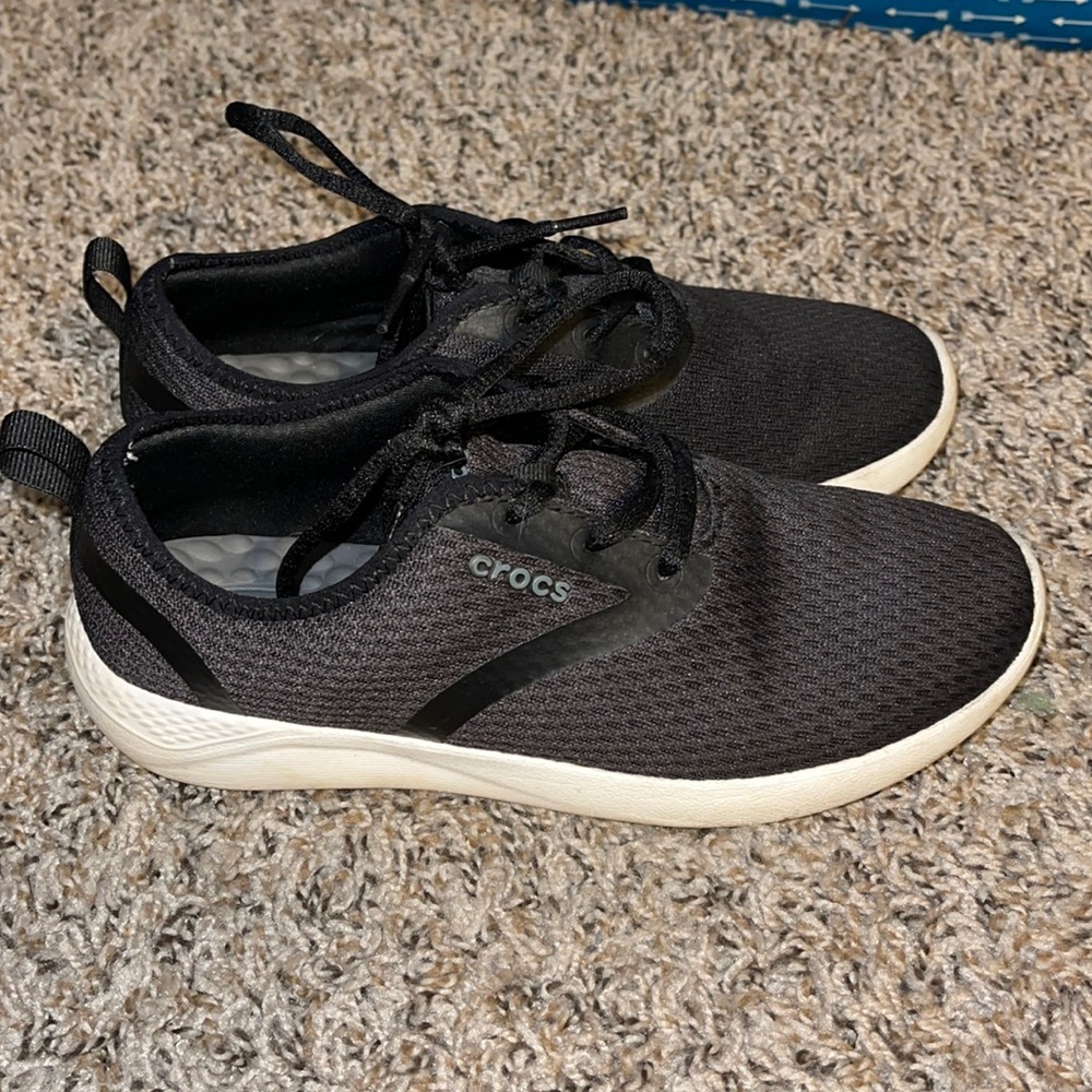 CROCS sneakers size 6